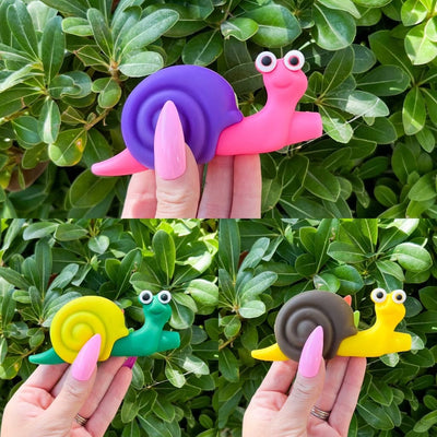 Cute Snails Silicone Hand Pipe