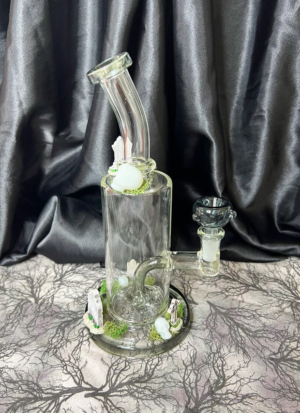 Skull Graveyard Bent Neck Glass Water Hand Pipe/Dab Rig