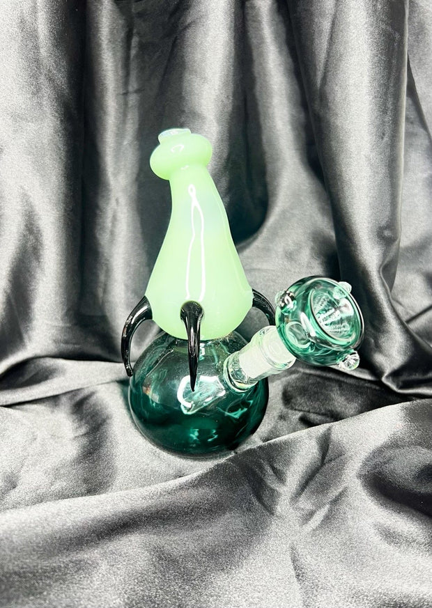 Dragon Claw Glass Water Pipe/Dab Rig