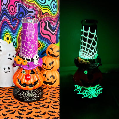 Patches The Pumpkin Glow 10in Glass Water Pipe/Bong