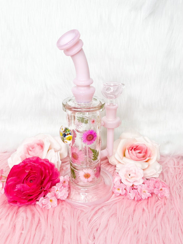 Milky Pink Dried Floral Daisies Water Pipe/Dab Rig