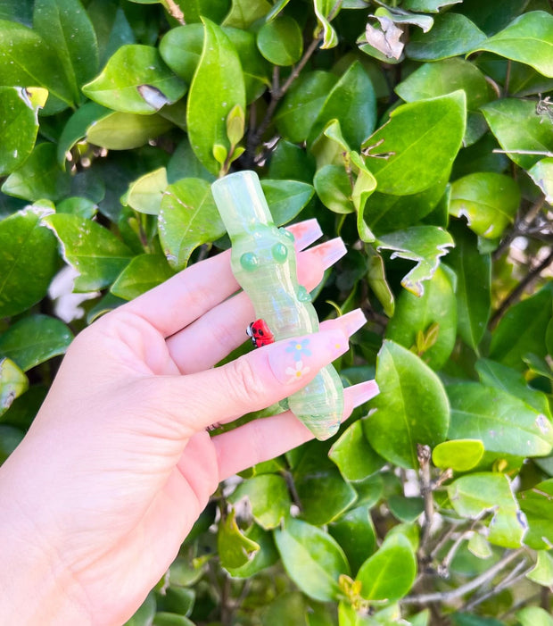 Green Ladybugs & Daisies Chillum Hand Pipe