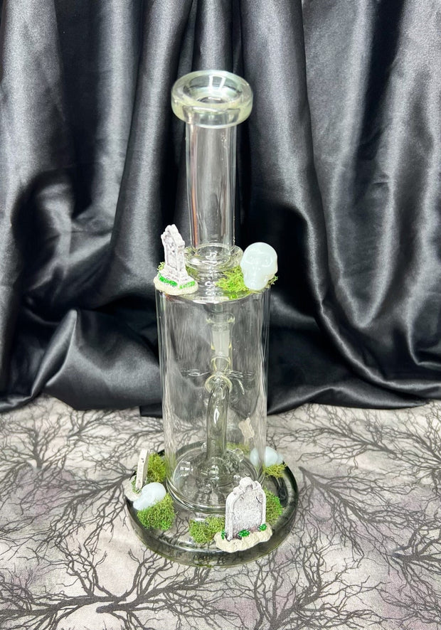 Skull Graveyard Bent Neck Glass Water Hand Pipe/Dab Rig